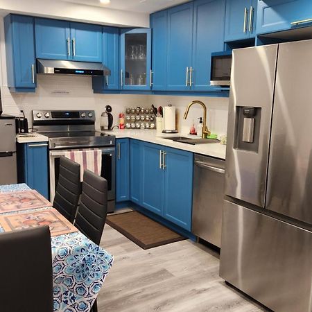 2 Bedrooms 2 Washrooms 2 Parking Spots Basement Apartment ニューマーケット エクステリア 写真